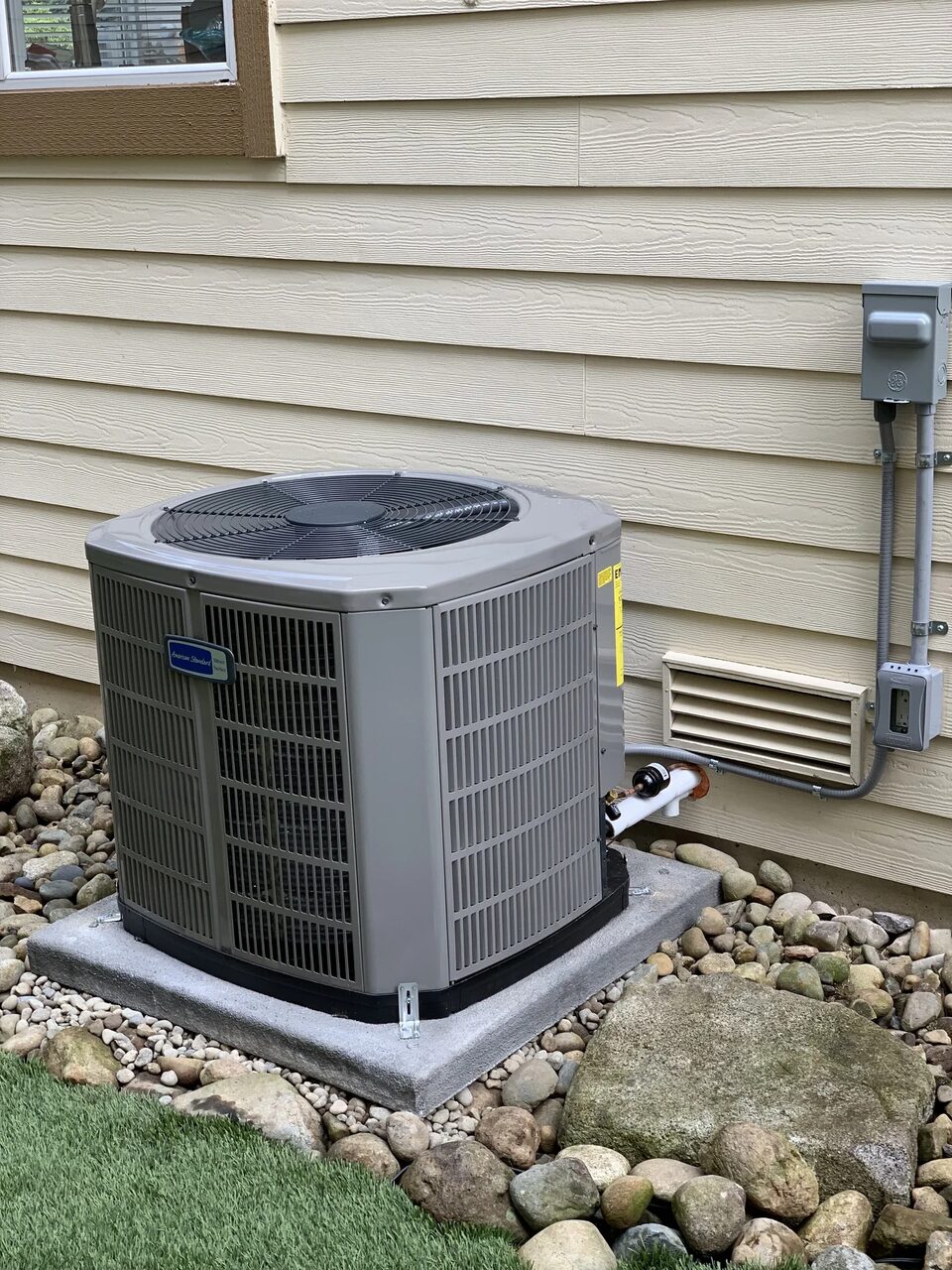 American Standard air conditioner installed by Innovative Air at a Greater Seattle home